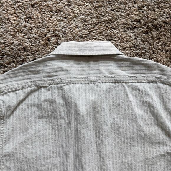 $125 Taylor Stitch Hawthorne SS Button Up Shirt Natural Stripe Men’s Size 42 / L - Picture 8 of 9
